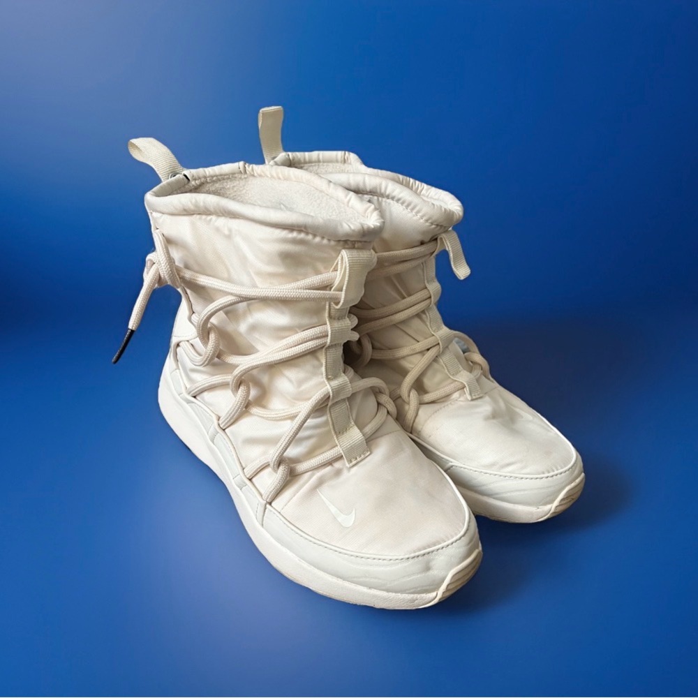 Nike Tanjun High Rise Womens 7.5 Boots Sneakers Phantom White AO0355-003